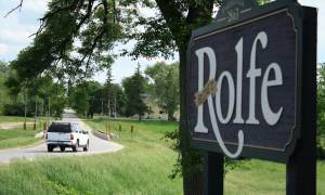 IMG_1175rotcro2000jpgmedoptimized294k From the north end of the loop, looking south along highway 15 to downtown Rolfe, Iowa (click photo to enlarge)
